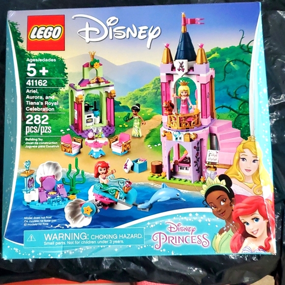 LEGO Disney Ariel, Aurora, and Tiana's Royal Celebration - Picture 1 of 2